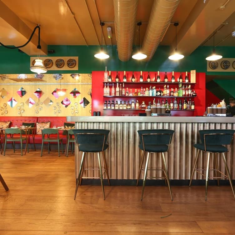 Mano - London Night Guide