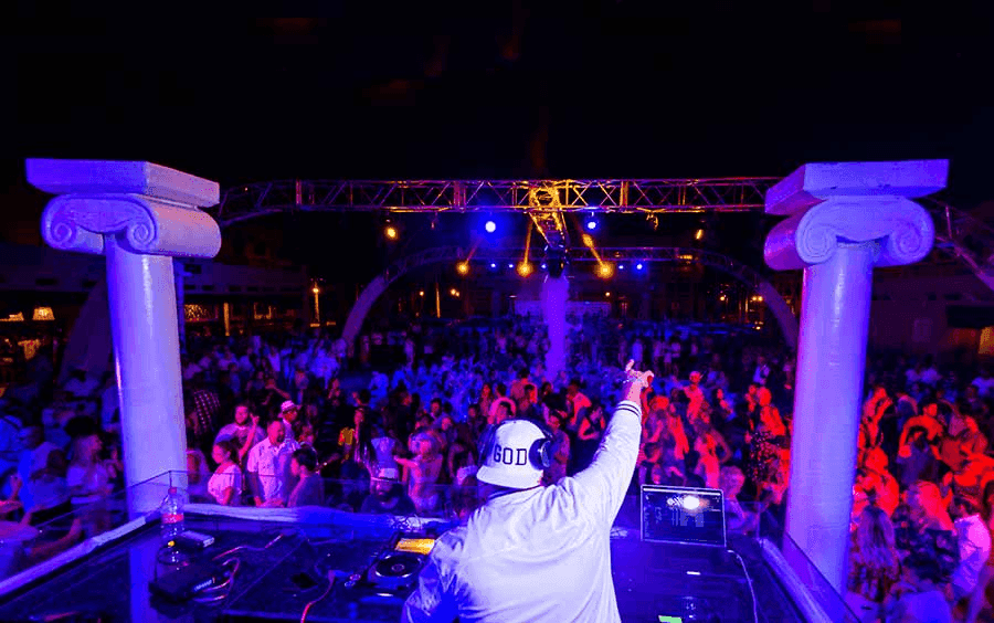 London Nightlife Insider Tips: How to Skip the Queues and Access the Best Clubs and Bars - London Night Guide