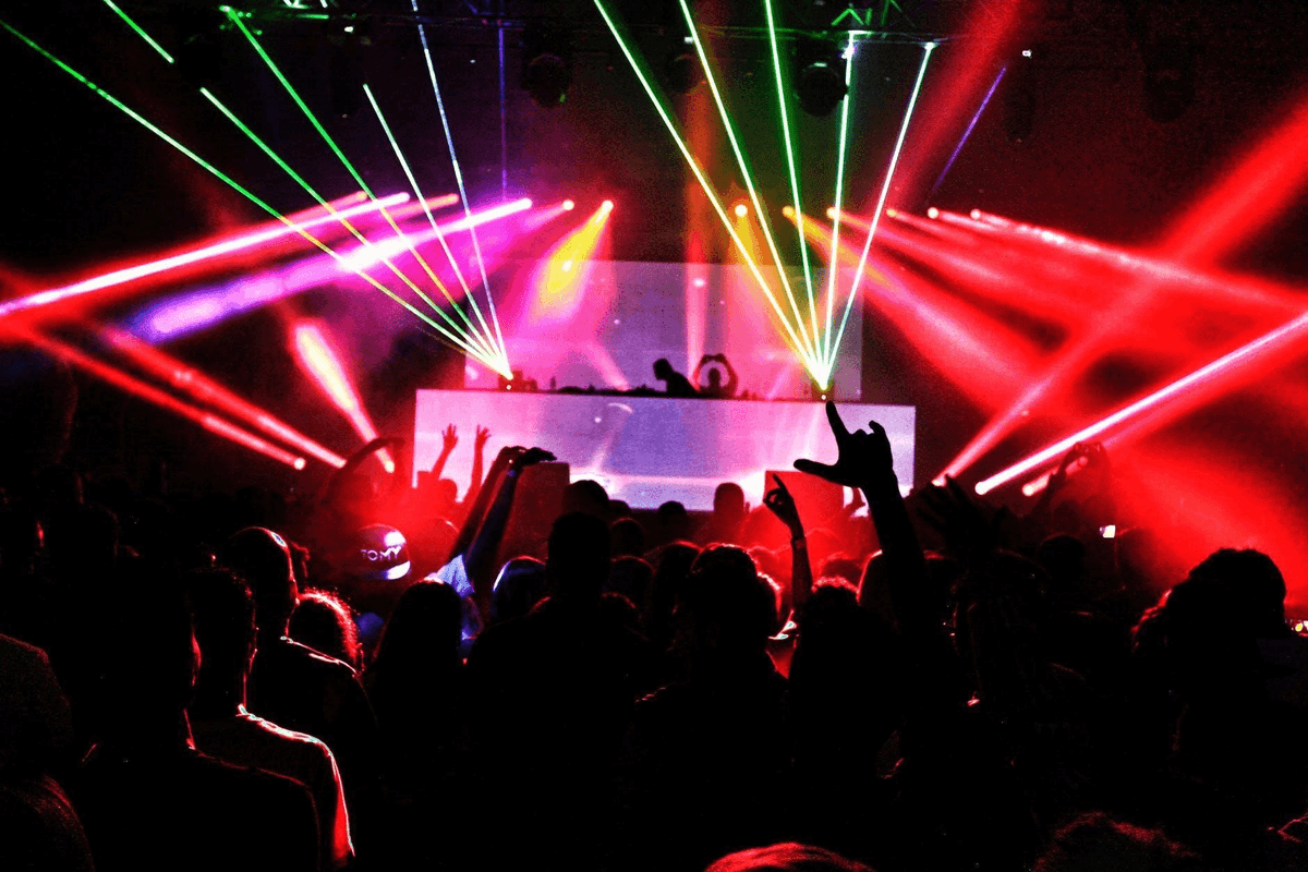 Nightlife Concierge Services: How To Find Your Expert Partner for Memorable Nights Out in the City