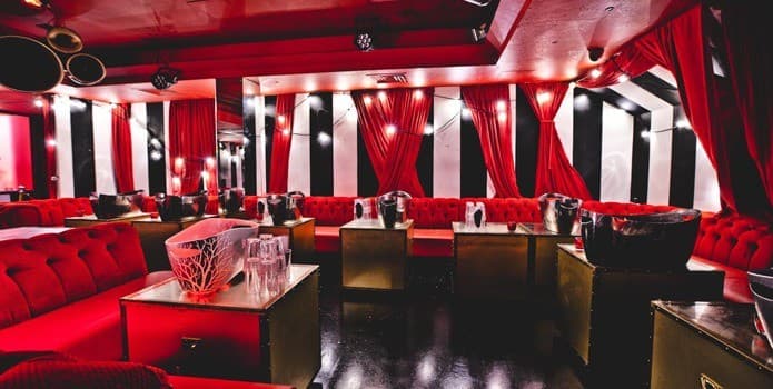 CIRQUE LE SOIR TABLE BOOKING - photo 3