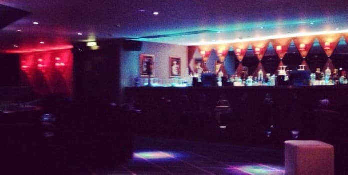 WEREWOLF TABLE BOOKING - photo 3