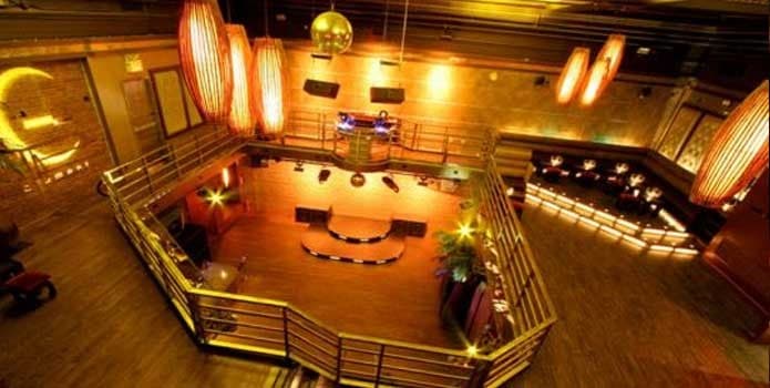 LUXX CLUB TABLE BOOKING - photo 4