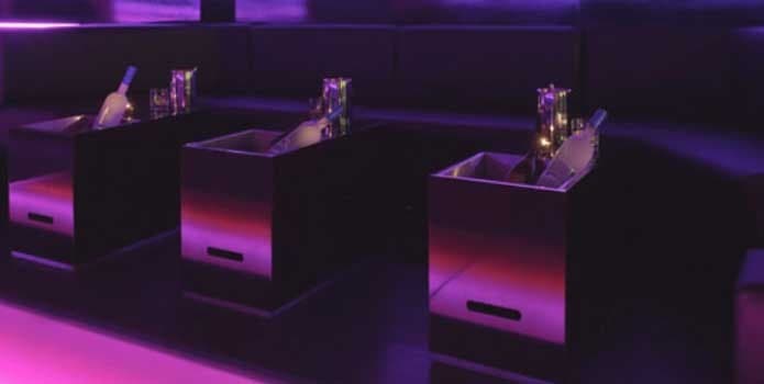 LUXX CLUB TABLE BOOKING - photo 5