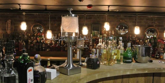 THE DRURY CLUB TABLE BOOKING - photo 2