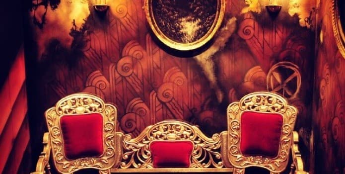 WEREWOLF TABLE BOOKING - photo 1