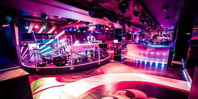 THE PIANO WORKS WEST END TABLE BOOKING - photo 2