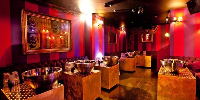 CIRQUE LE SOIR TABLE BOOKING - photo 2