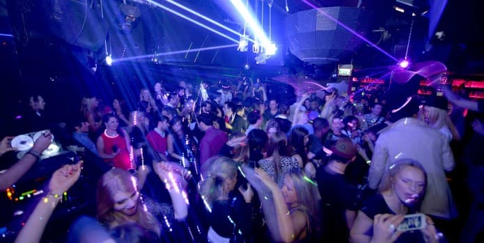 LIBERTINE TABLE BOOKING - photo 1