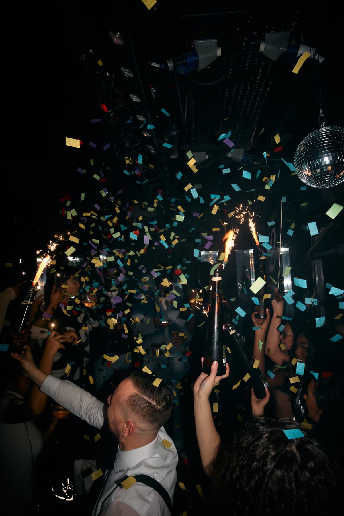 LITTLE TAPE GUESTLIST - photo 2